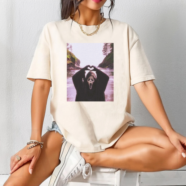 Vintage Ghost Face Heart Hands TShirt - Image 4