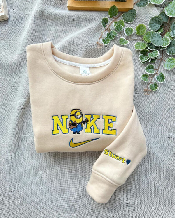 Cute Minions Embroidered Sweater - Image 4