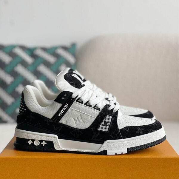 LV Trainer Sneaker Black - Image 2
