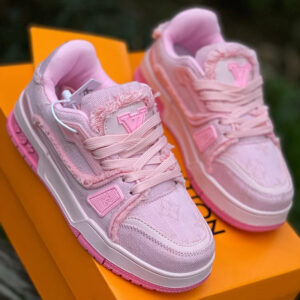 LV Trainer Signature Pink
