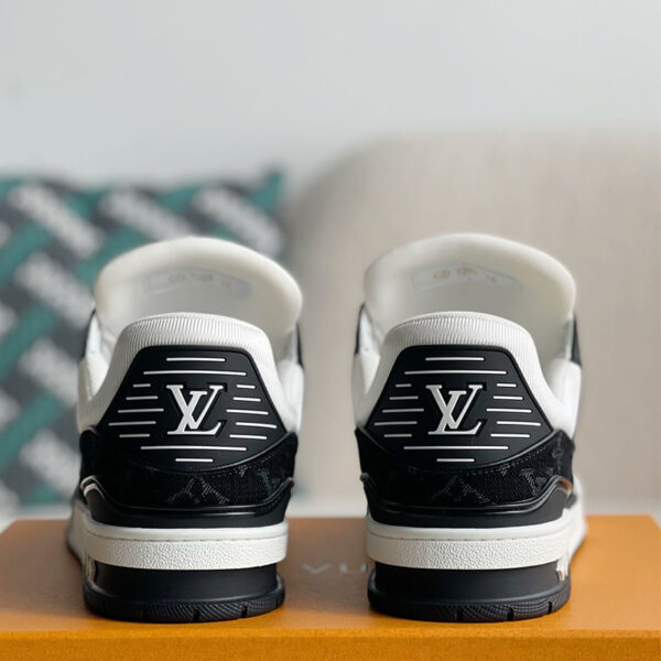 LV Trainer Sneaker Black - Image 4