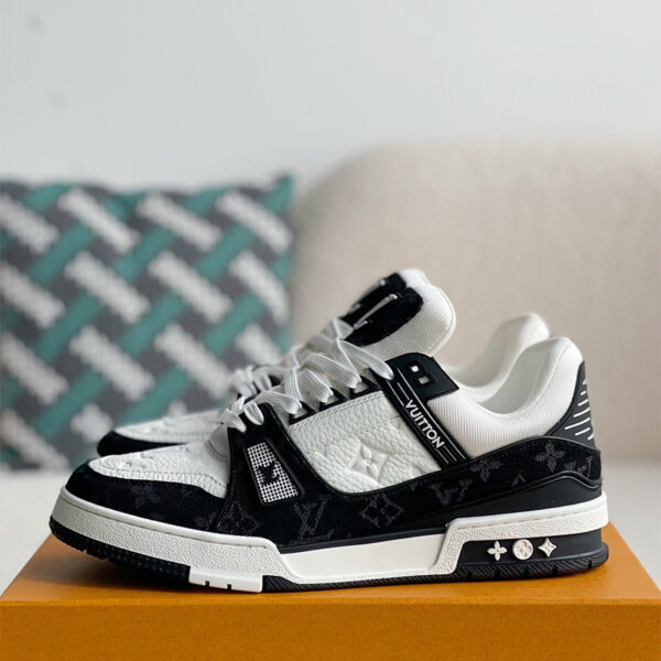 LV Trainer Sneaker Black - Image 3
